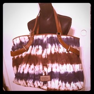 Jessica Simpson travel bag